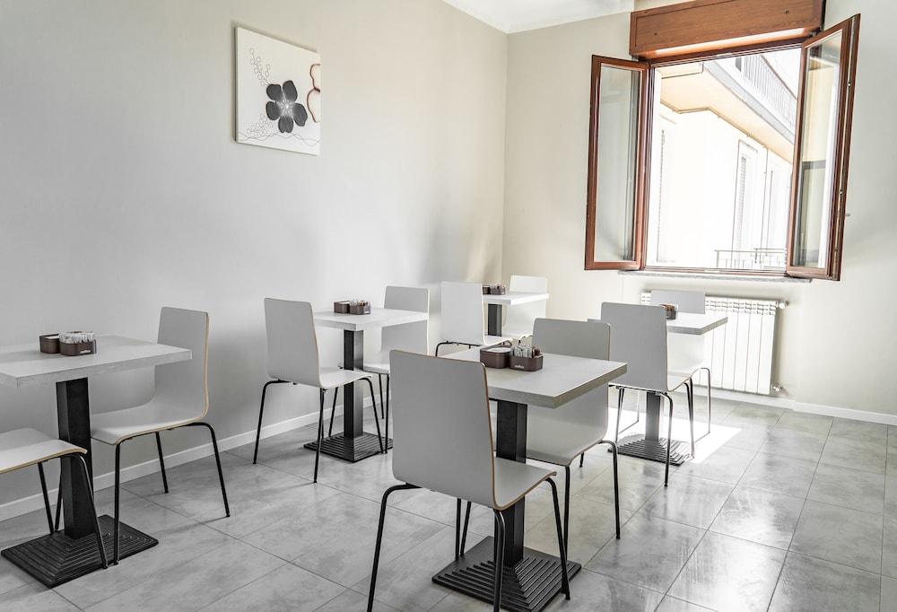 Golden Milano Hotel Bagian luar foto