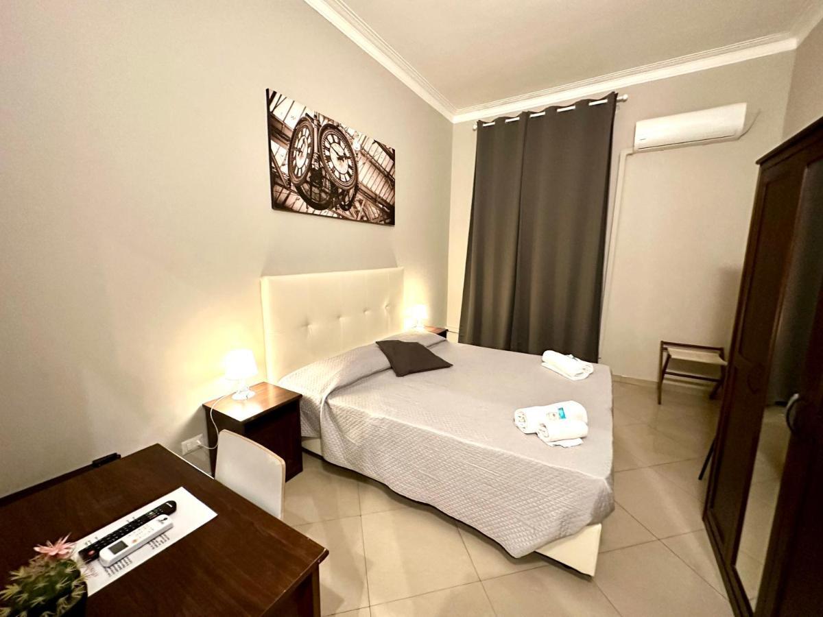 Golden Milano Hotel Bagian luar foto