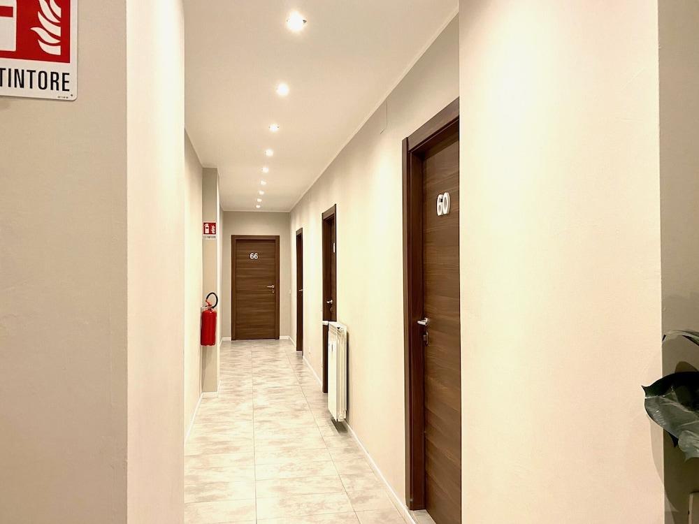 Golden Milano Hotel Bagian luar foto