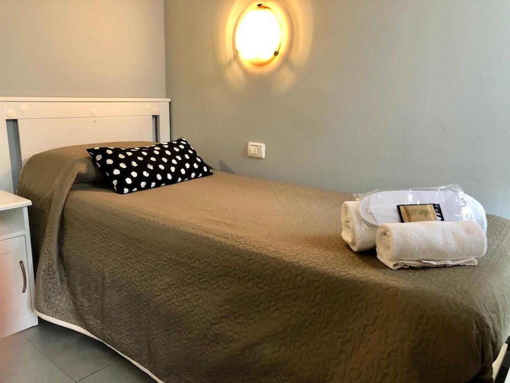Golden Milano Hotel Bagian luar foto