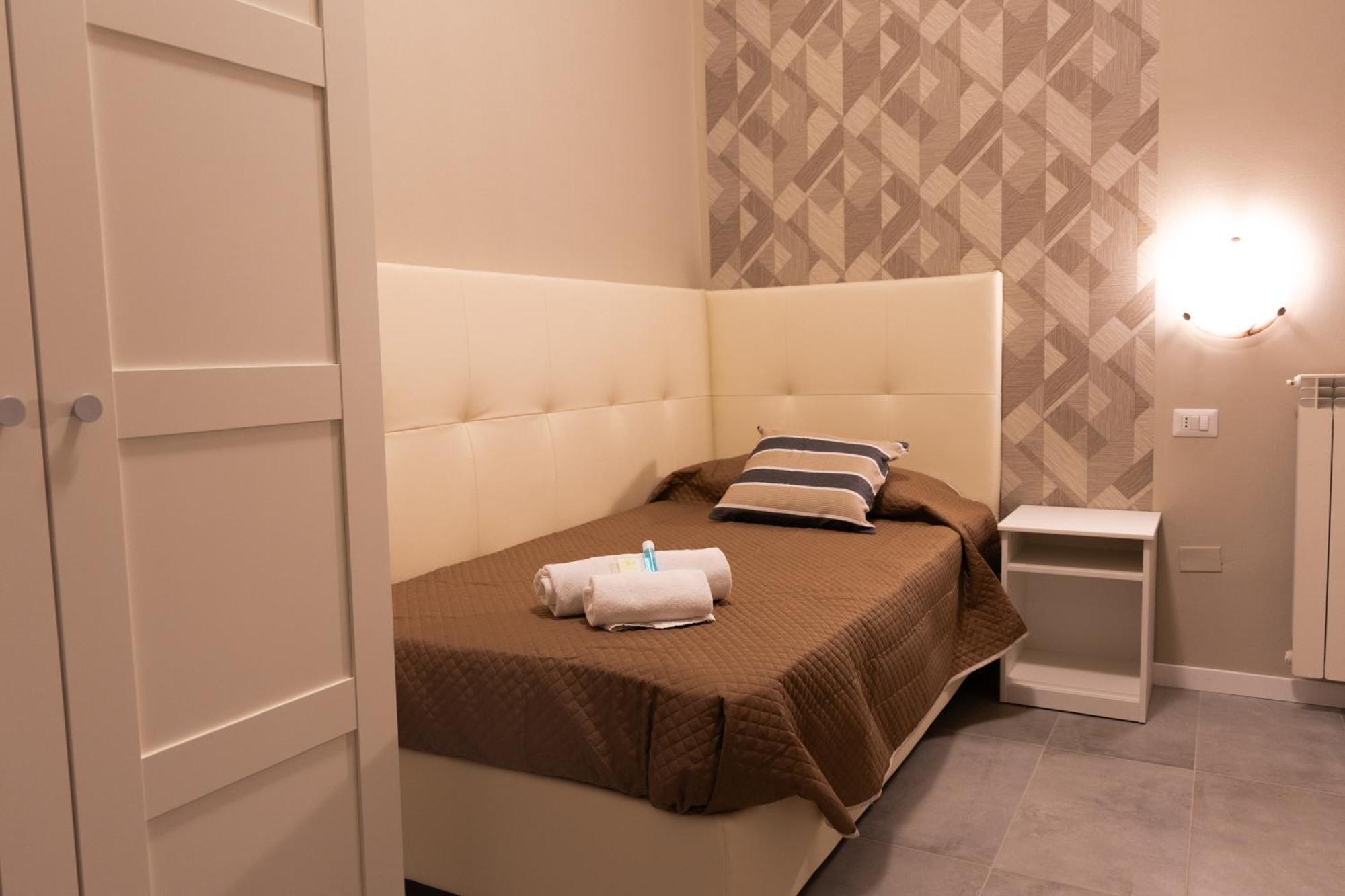 Golden Milano Hotel Bagian luar foto