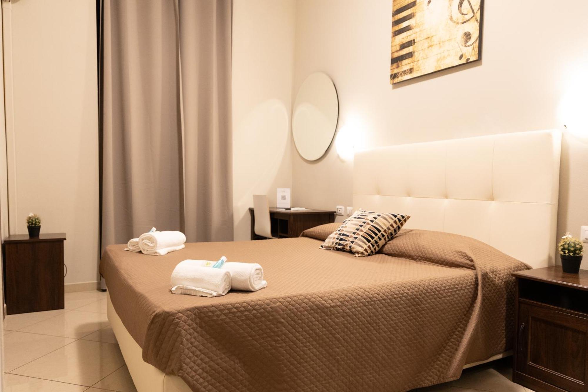 Golden Milano Hotel Bagian luar foto