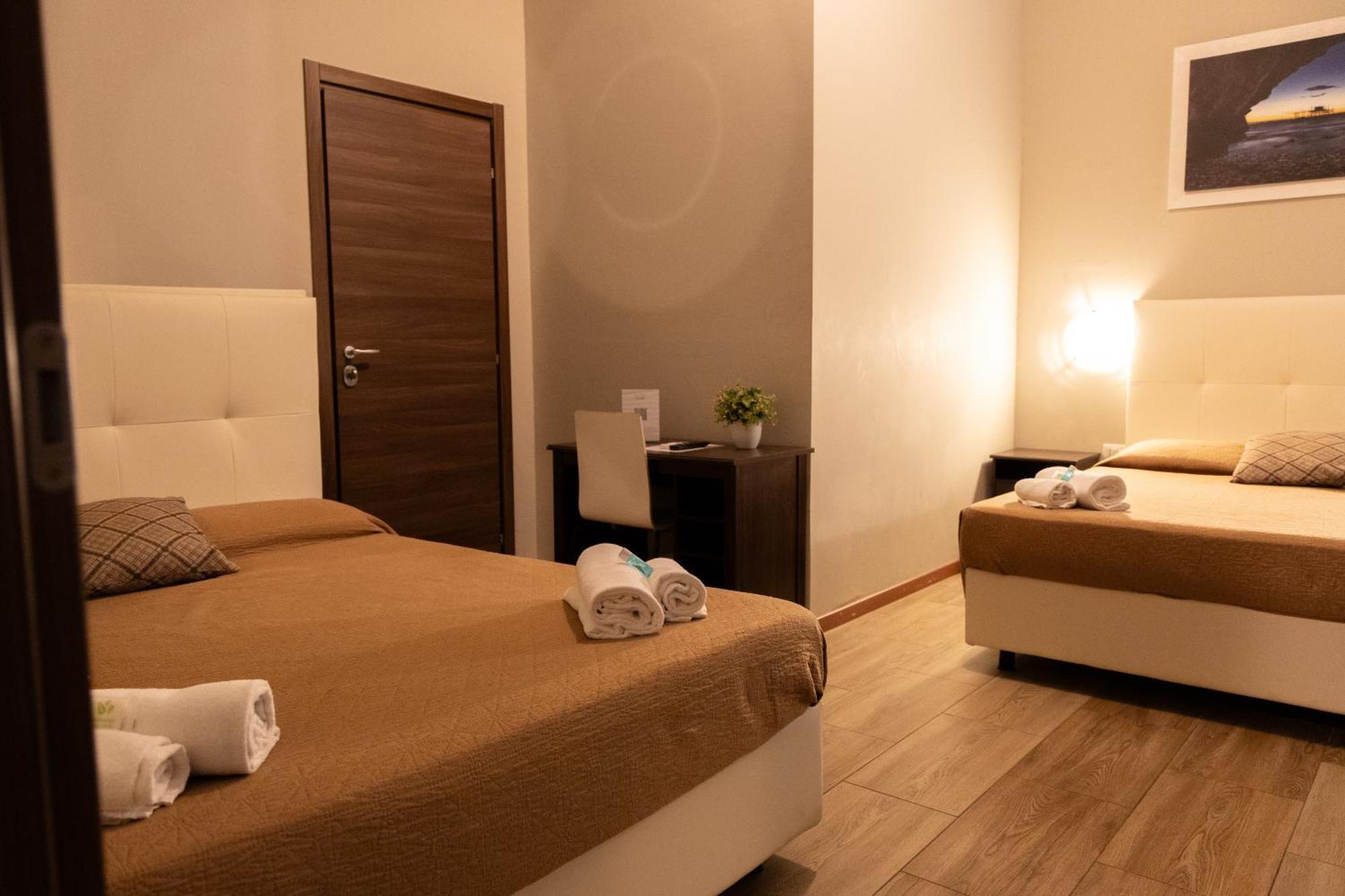 Golden Milano Hotel Bagian luar foto
