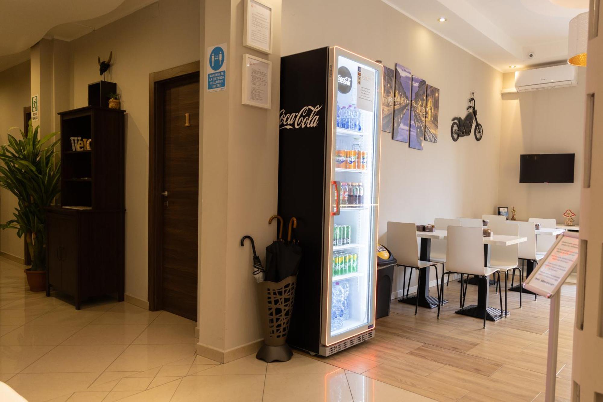 Golden Milano Hotel Bagian luar foto