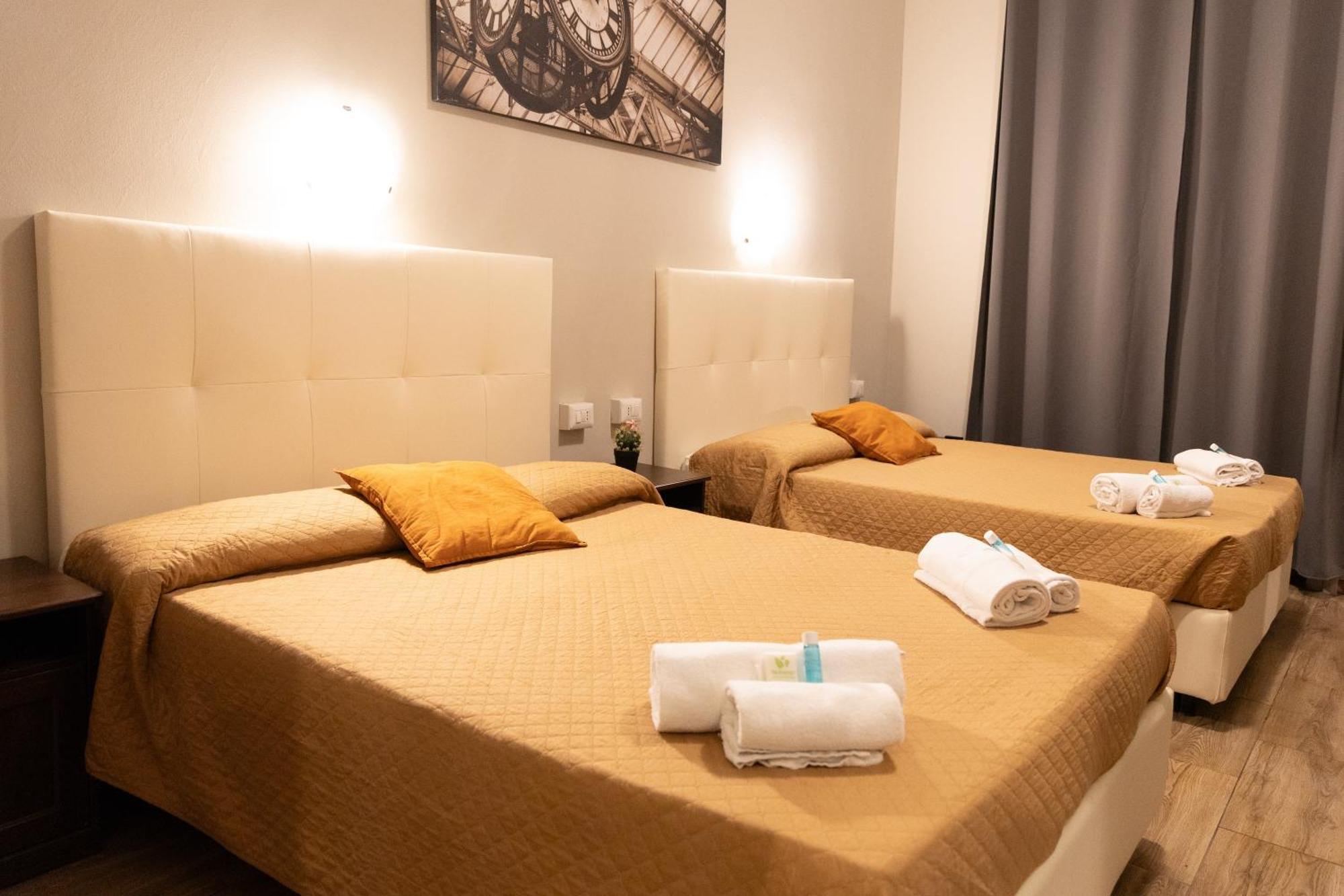 Golden Milano Hotel Bagian luar foto